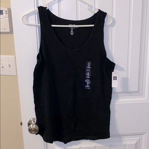 Gap Tank NWT Size M